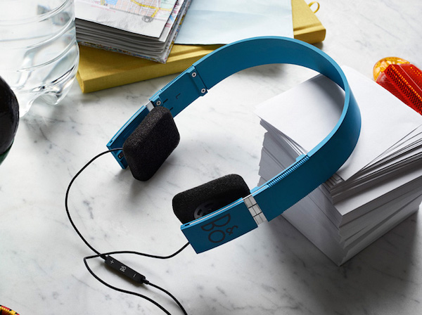 beoplay-Form2i-blue