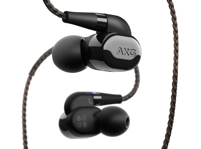 AKG n5005