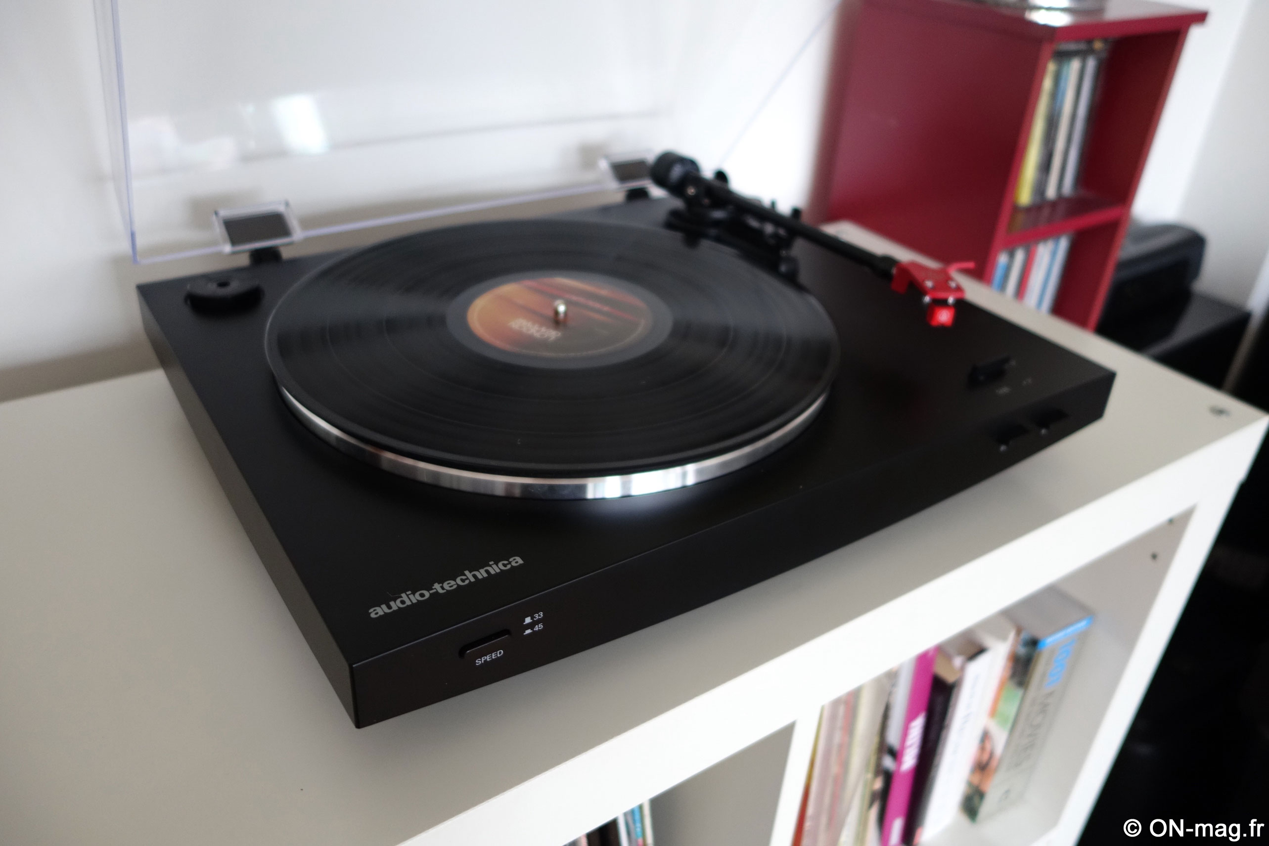 Test Audio-technica AT-LP3 : une platine vinyle pratique, pleine d