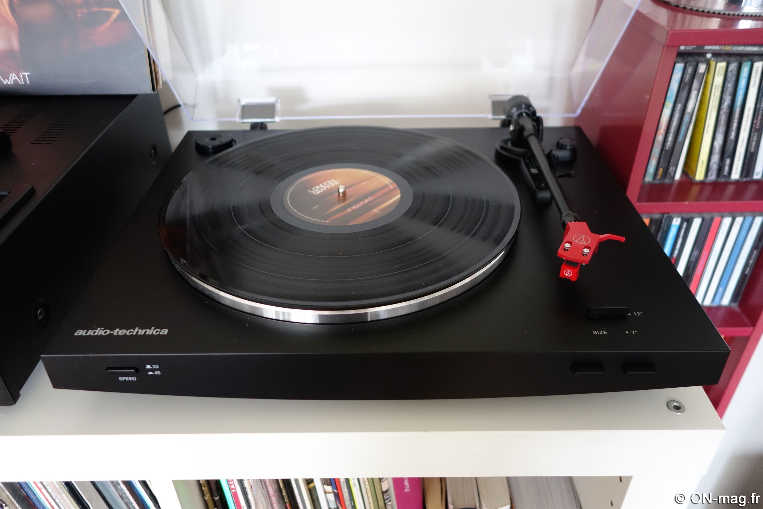 Test Audio-technica AT-LP3 : une platine vinyle pratique, pleine d