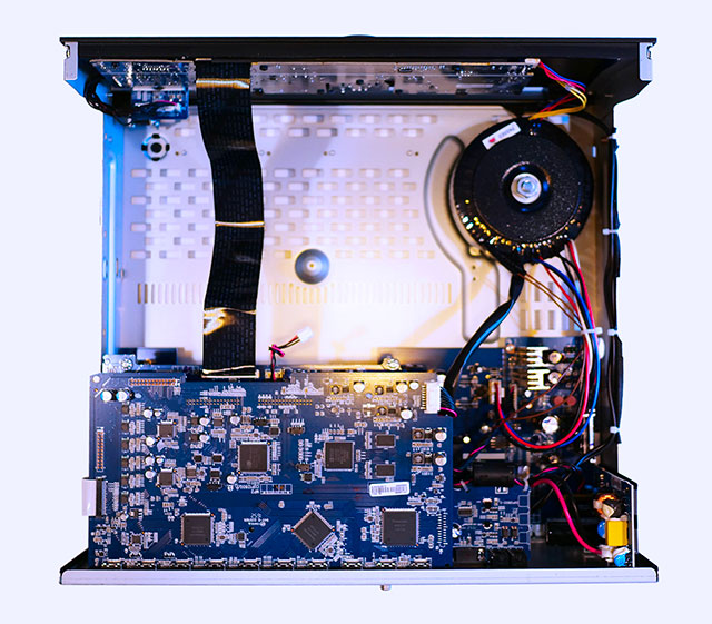 Arcam AV860 inside