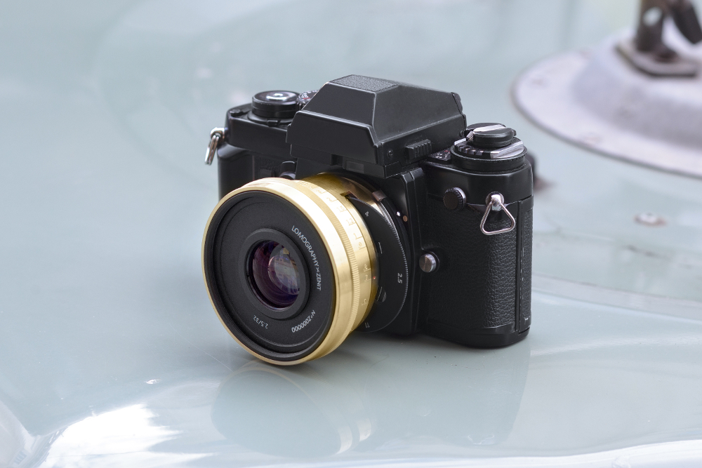 Lomography Lomogon 2.5/32 Art Lens des objectifs pour faire revivre la  grande aventure de la photographie vintage