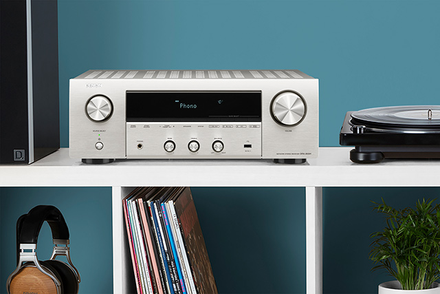 Le Denon DRA-800H poursuit la tendance des amplificateurs AV stéréo