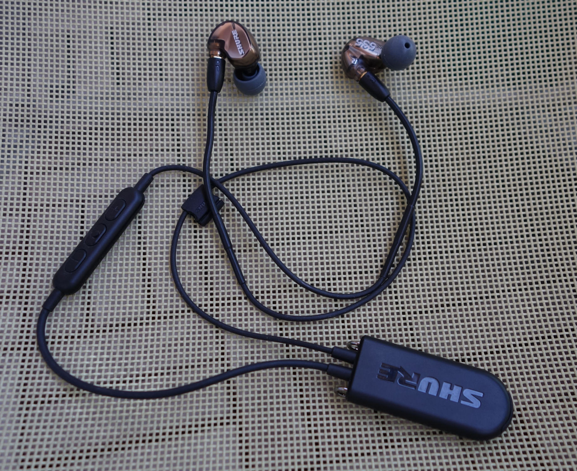 Shure se535 bt2 deals