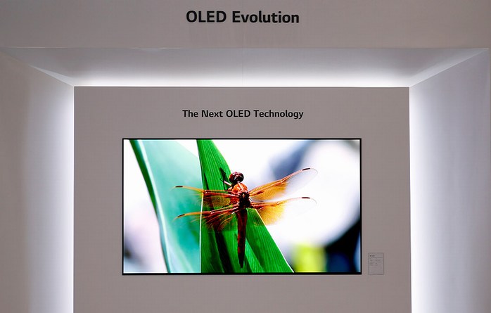 LG display OLED MLA 77 pouces 8K proto SID2022