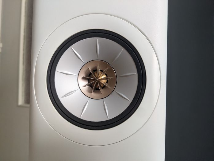 Kef LS60 3