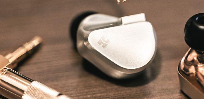 HiFiMAN Svanar 06