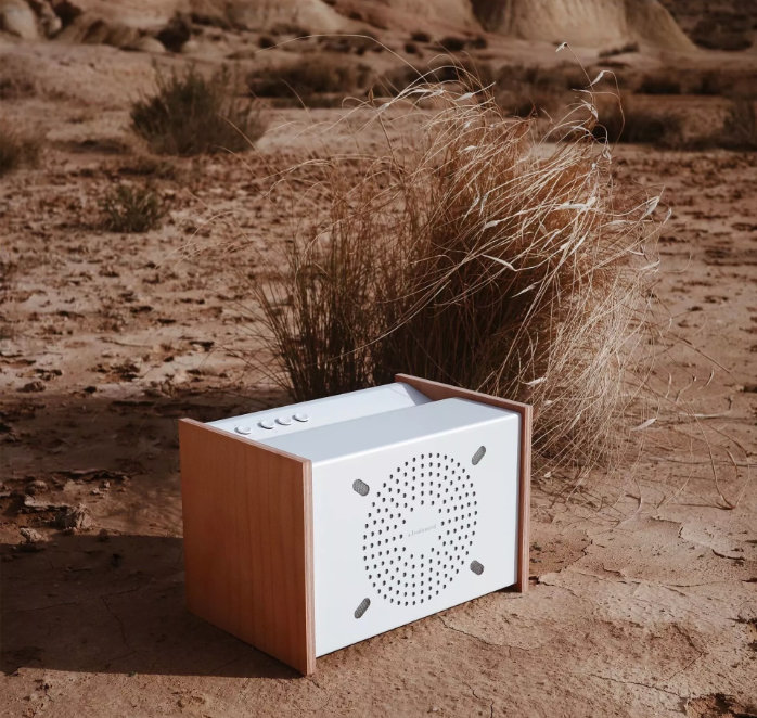 A bsolument Prodige enceinte Bluetooth durable design made in france Focal inside dans le desert