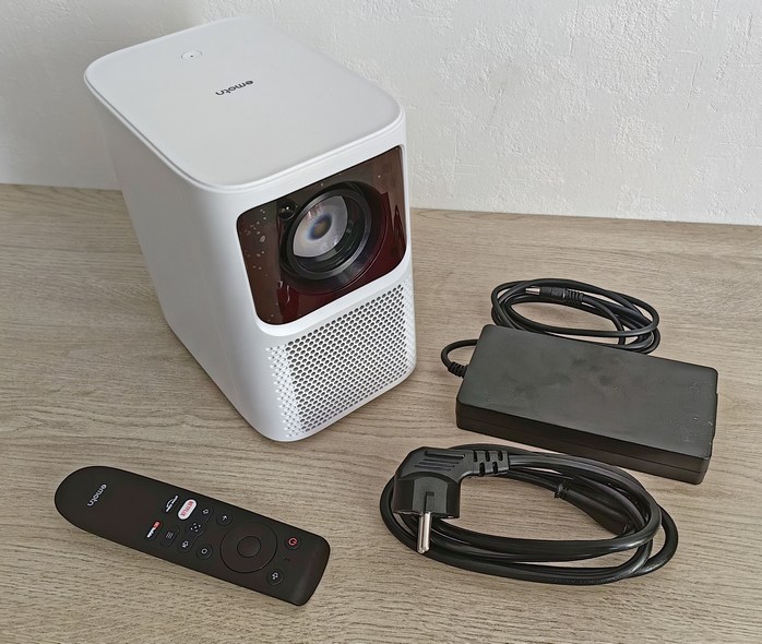 Emotn N1 Mini Projecteur Domestique sous Licence Officielle Netflix,  Vidéoprojecteur de Cinéma Maison avec 500 Lumens ANSI 1080P, WiFi 5G et  Bluetooth 5.0, usb, Blanc argenté : : High-Tech
