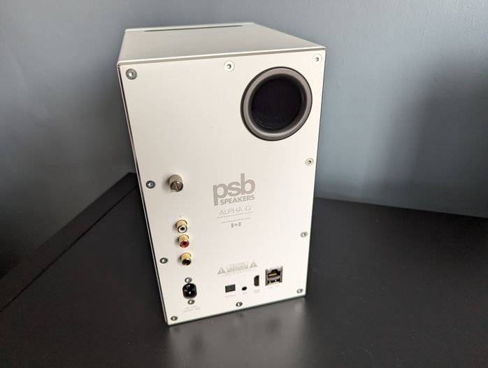 PSB Alpha iQ 18