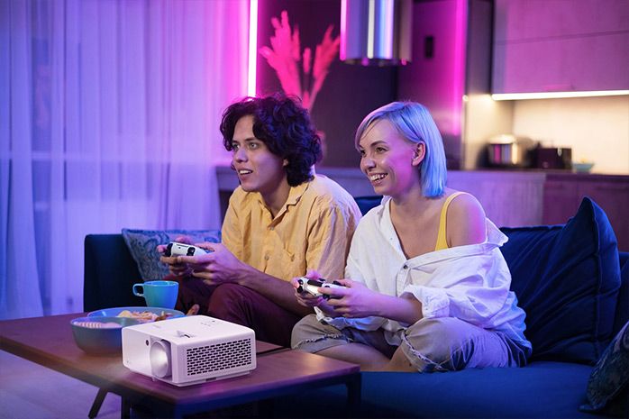 Optoma UHZ35 : un vidéoprojecteur 4K HDR lumineux, multi-fonctions et avec l'audio sans fil WiSA
