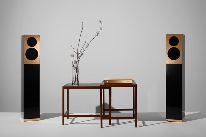 Houchmand M1 : des enceintes actives et connectées de luxe, plaquées or, platine ou ruthénium